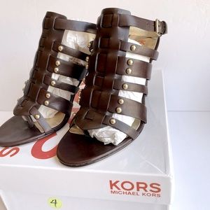 🤎NWT Michael Kors Brown Leather Heels